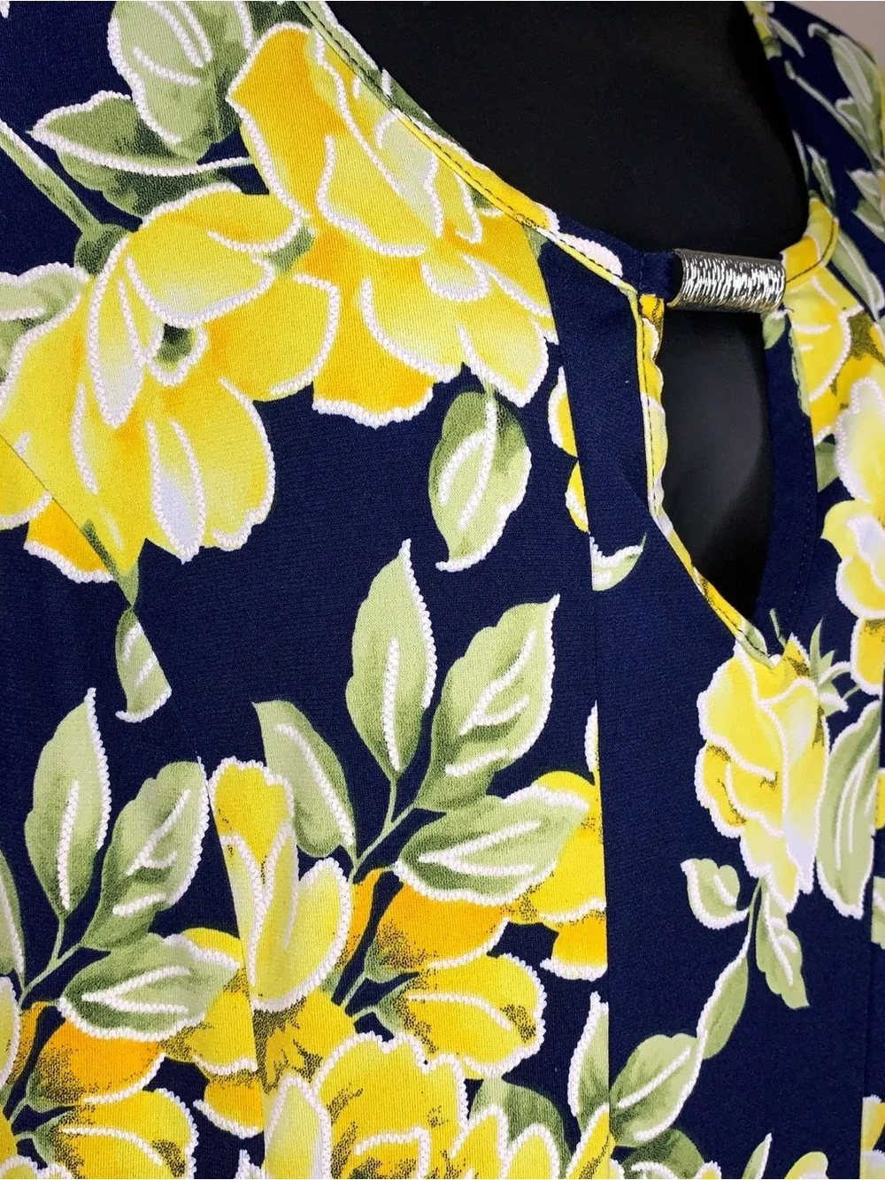 Large Sami And Jo Black Yellow Floral Sleeveless Dress Stretch Scoop Neckline